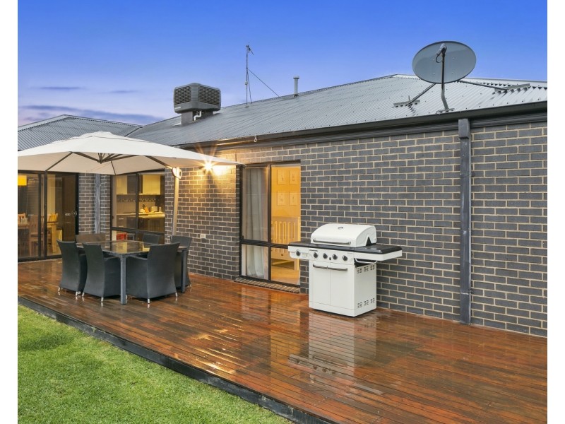 50 Arthurs Crescent, Strathfieldsaye VIC 3551