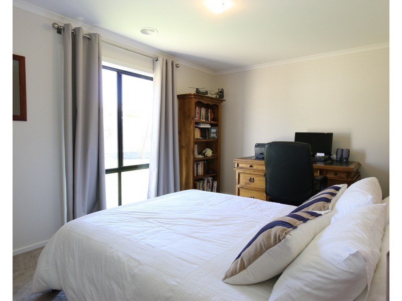 50 Arthurs Crescent, Strathfieldsaye VIC 3551