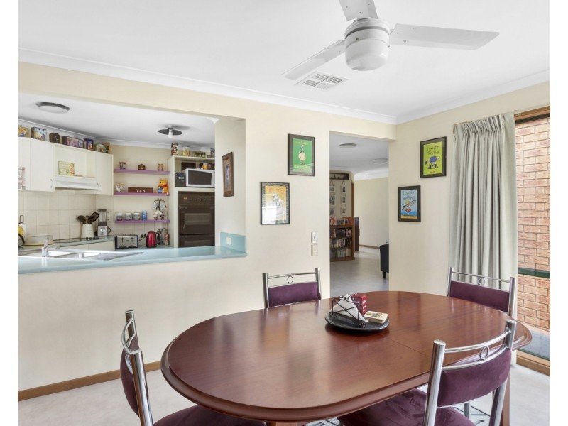 19 Gallway Drive, Eaglehawk VIC 3556