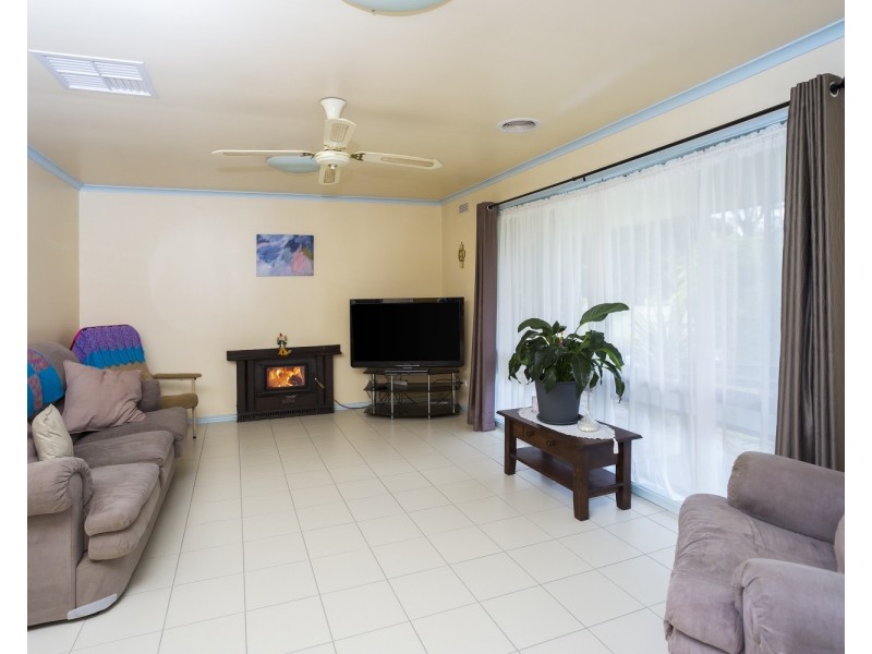 32  McPherson Street, Epsom VIC 3551