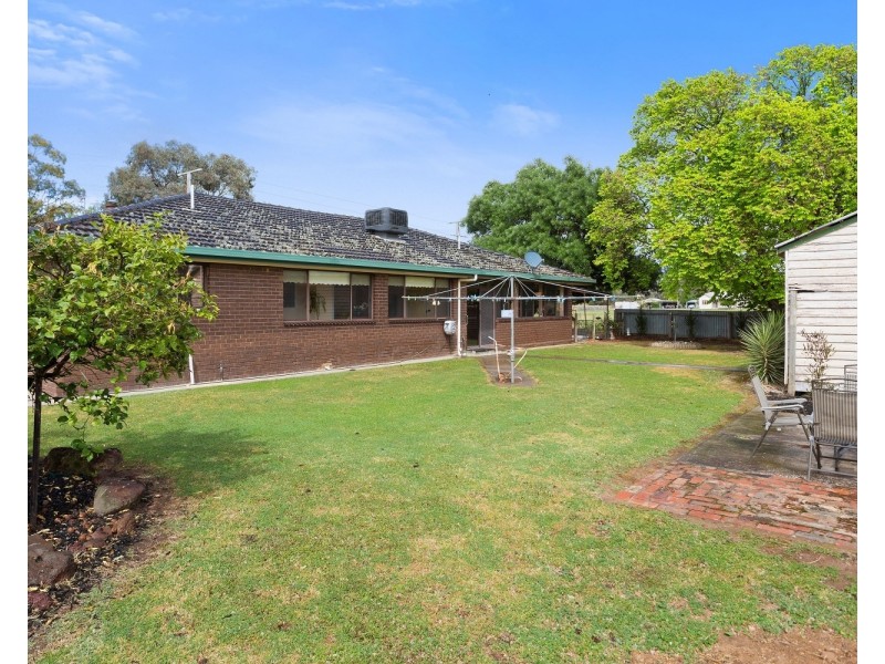 32  McPherson Street, Epsom VIC 3551