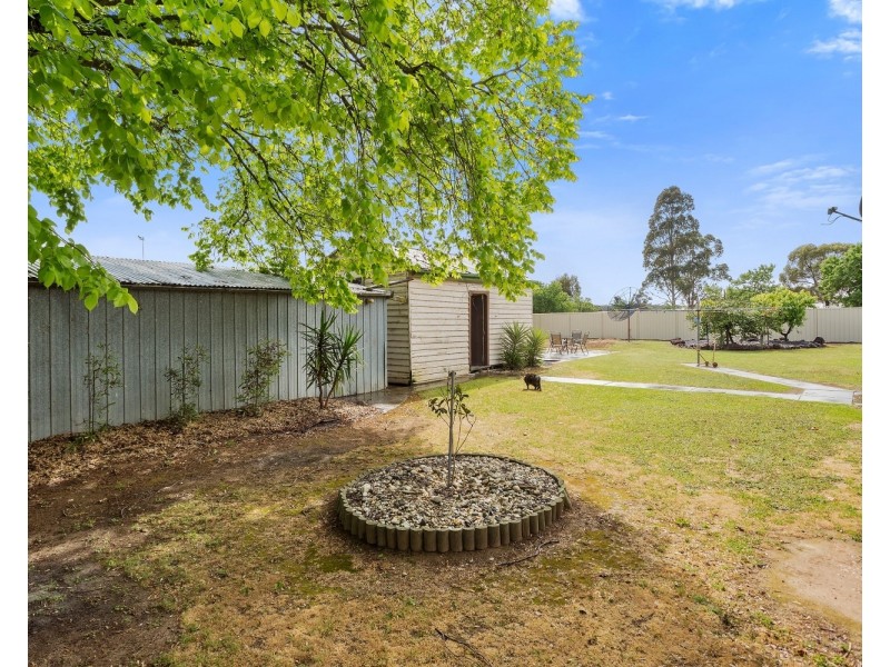 32  McPherson Street, Epsom VIC 3551