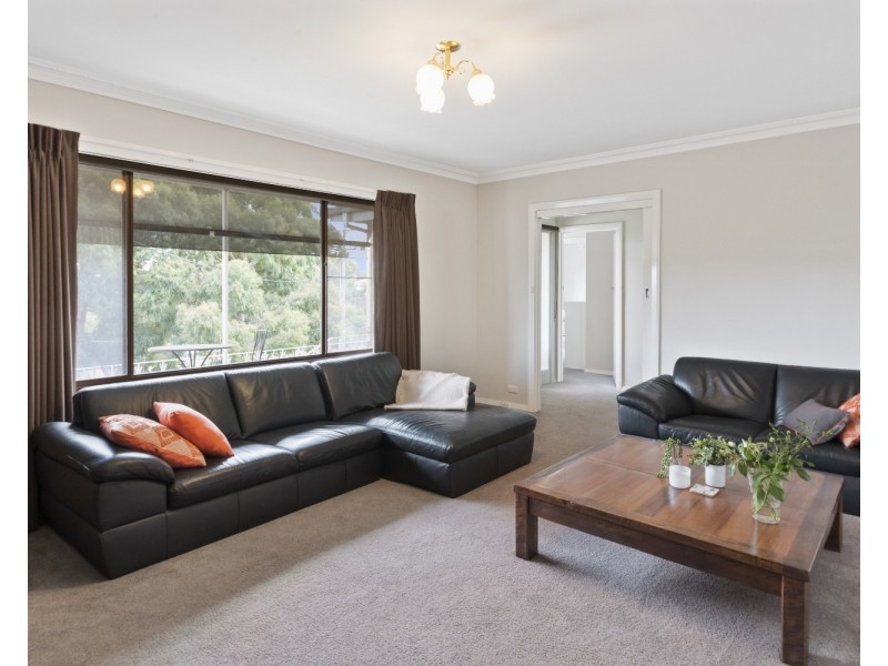 92 Booth Street, Golden Square VIC 3555