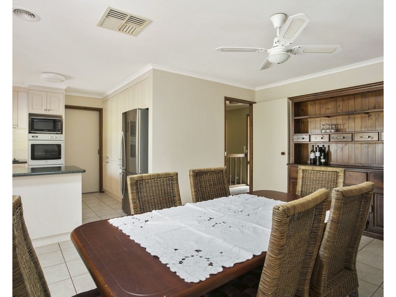 20 Arrawalli Avenue, Ascot VIC 3551