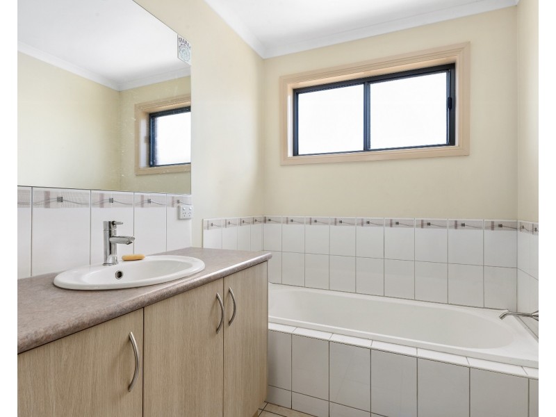 3/34 Cunneen Street, Long Gully VIC 3550