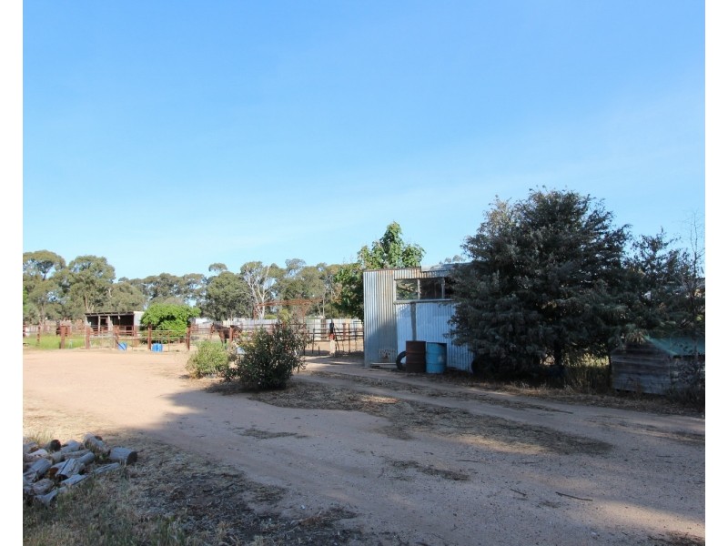 5 Sullivan Street, Inglewood VIC 3517