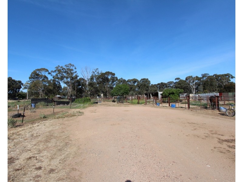 5 Sullivan Street, Inglewood VIC 3517