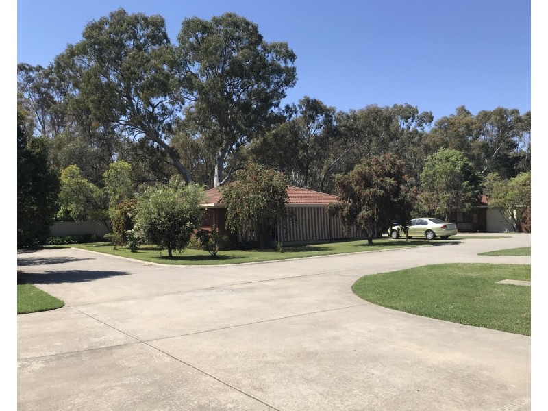 7/233 MacKenzie West Street, Kangaroo Flat VIC 3555