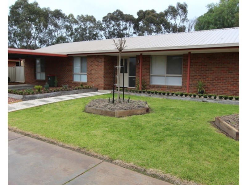 11 Knight Street, White Hills VIC 3550