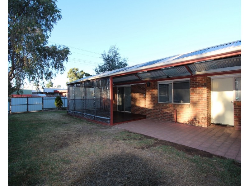 11 Knight Street, White Hills VIC 3550