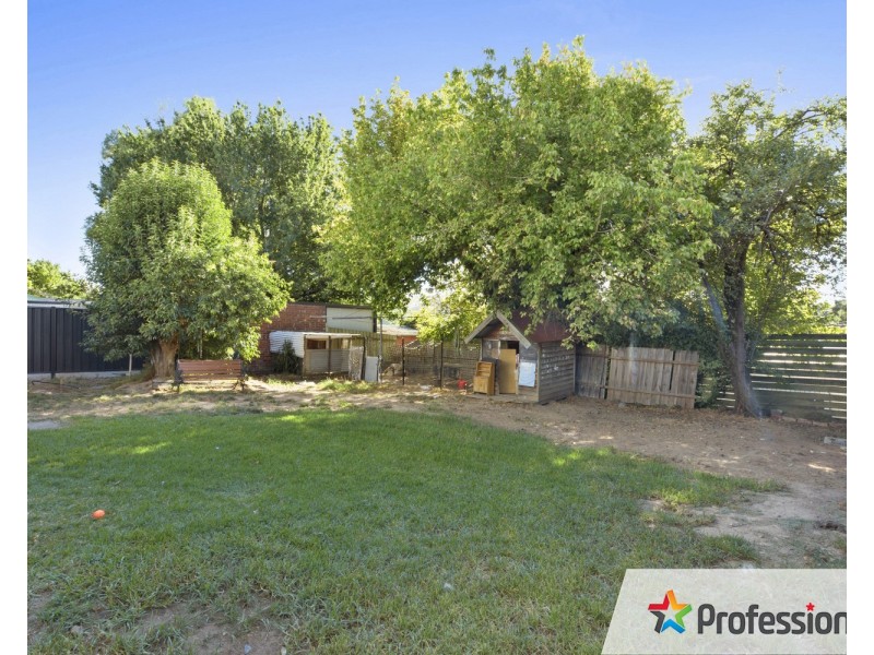 101 Carpenter Street, Quarry Hill VIC 3550