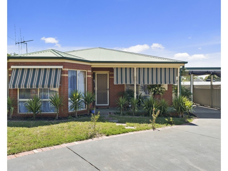 7 Aspin Gardens, Golden Square VIC 3555