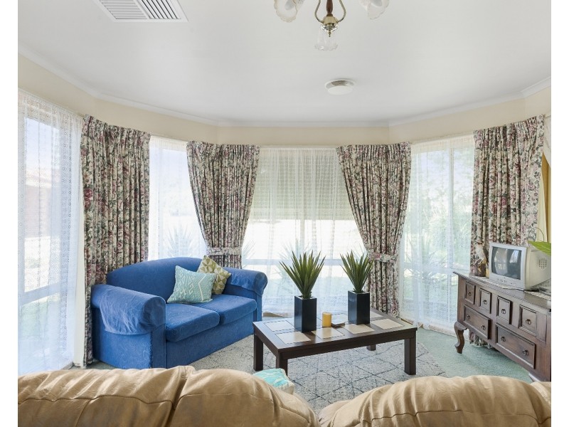 7 Aspin Gardens, Golden Square VIC 3555