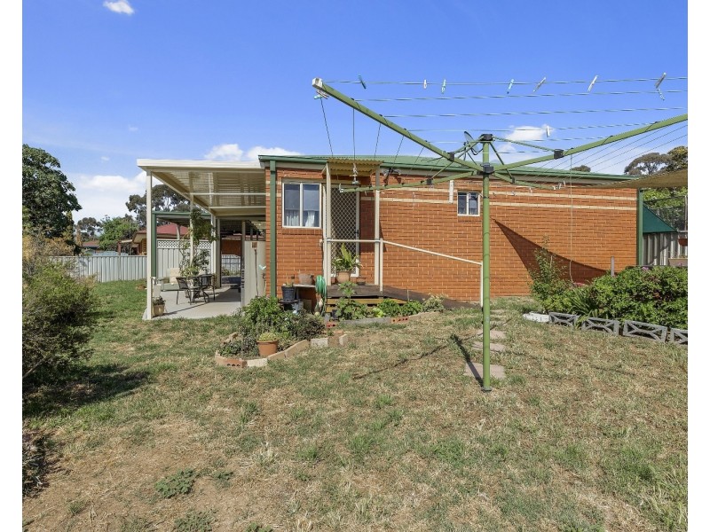 7 Aspin Gardens, Golden Square VIC 3555