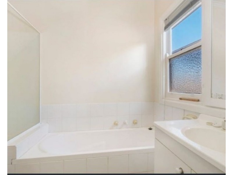 33 Morshead Court, White Hills VIC 3550