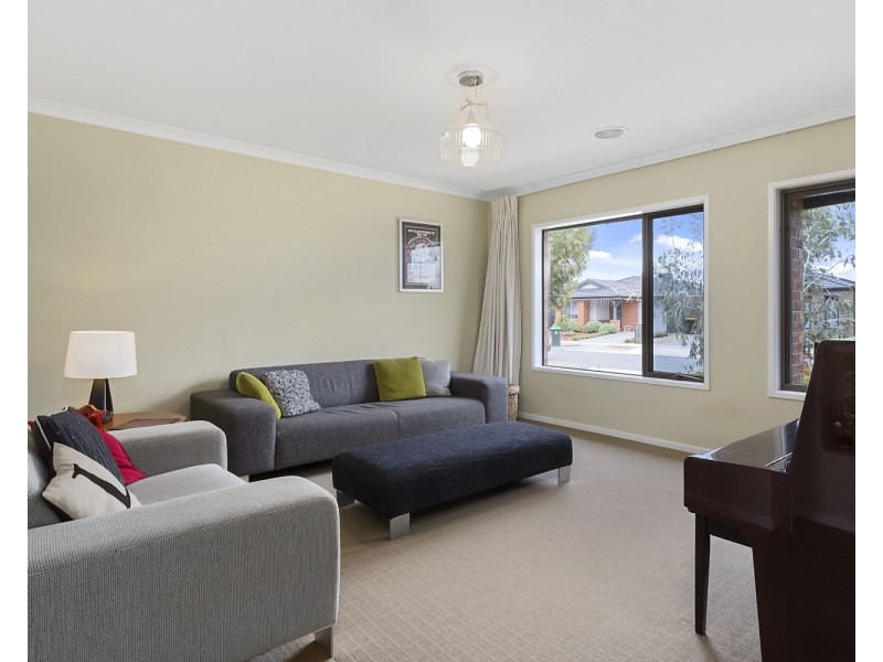 35 Yellowgum Drive, Epsom VIC 3551