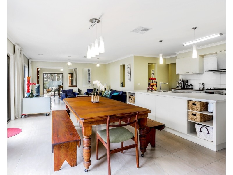 35 Yellowgum Drive, Epsom VIC 3551