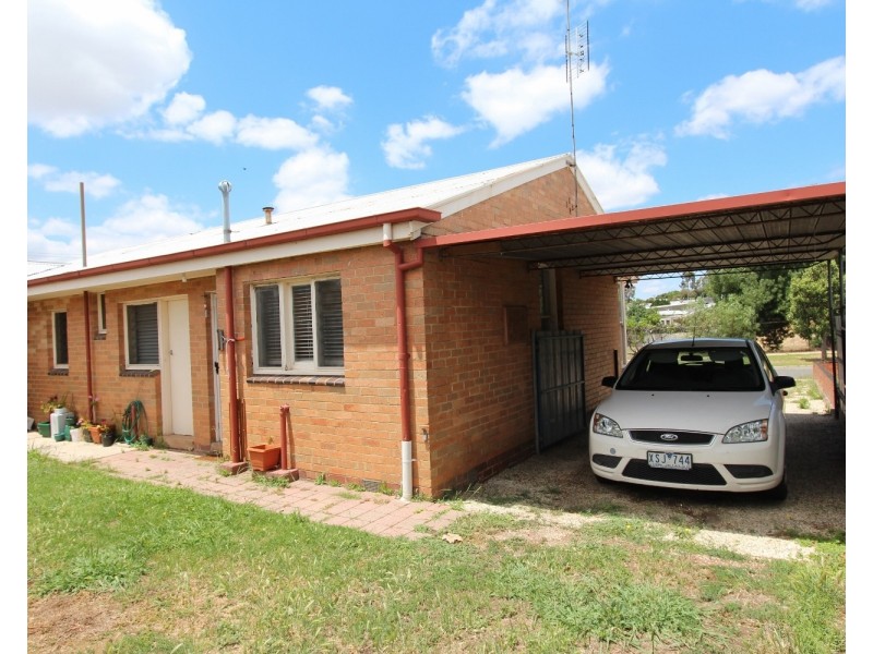 19 & 19a Hayes Street, Ironbark VIC 3550