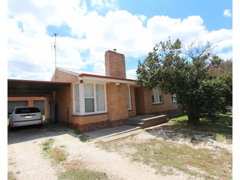 19 & 19a Hayes Street, Ironbark VIC 3550