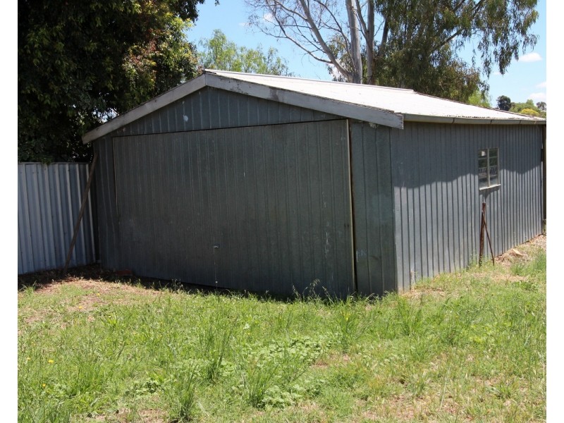 10 Creeth Street, Long Gully VIC 3550