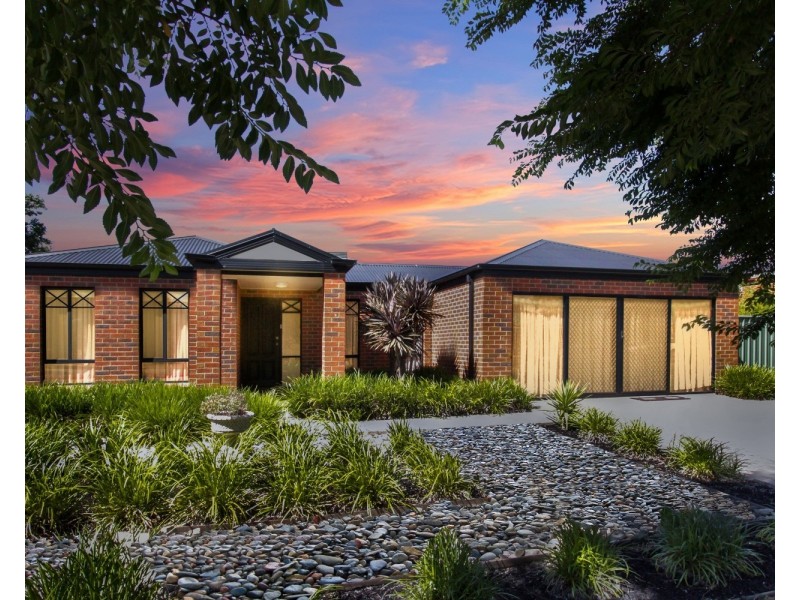 1 Exeter Place, Strathfieldsaye VIC 3551