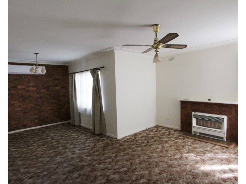 19 Cahill Street, White Hills VIC 3550