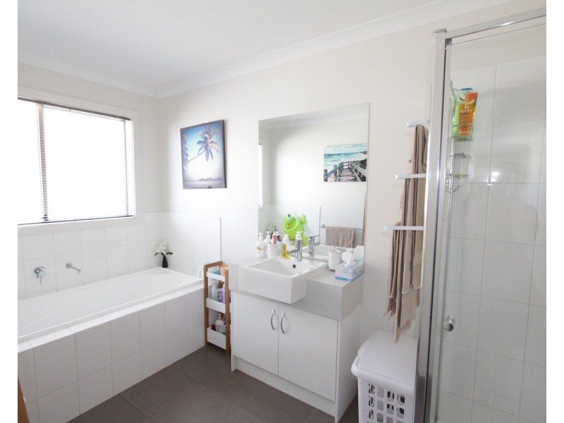 18 May Street, Kangaroo Flat VIC 3555