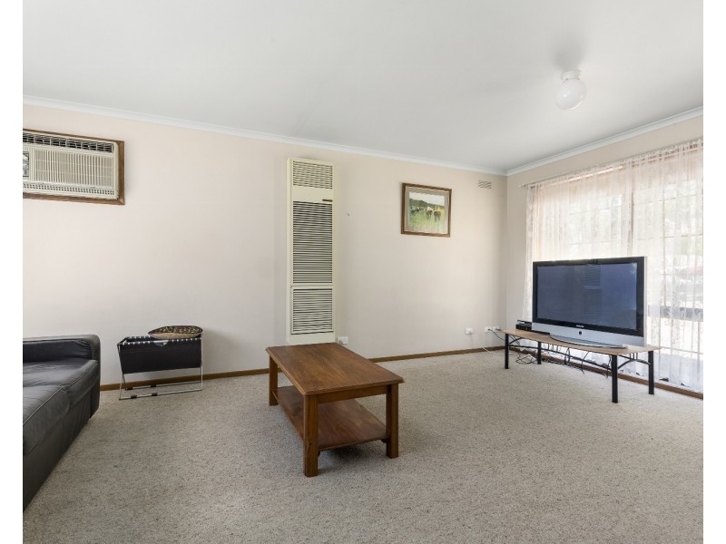 1/21a  Nish Street, Flora Hill VIC 3550