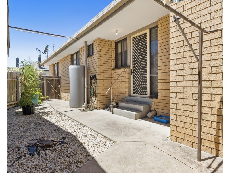 1/21a  Nish Street, Flora Hill VIC 3550
