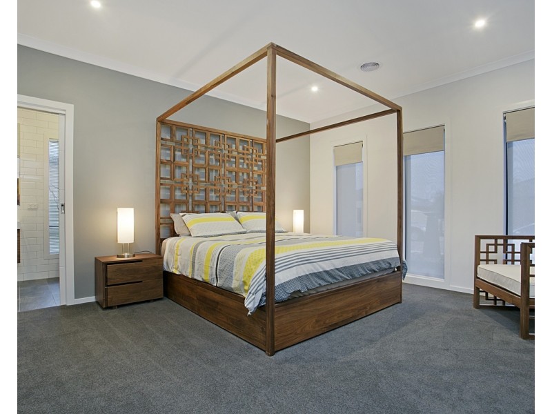6 Marylebone Circuit, Strathfieldsaye VIC 3551