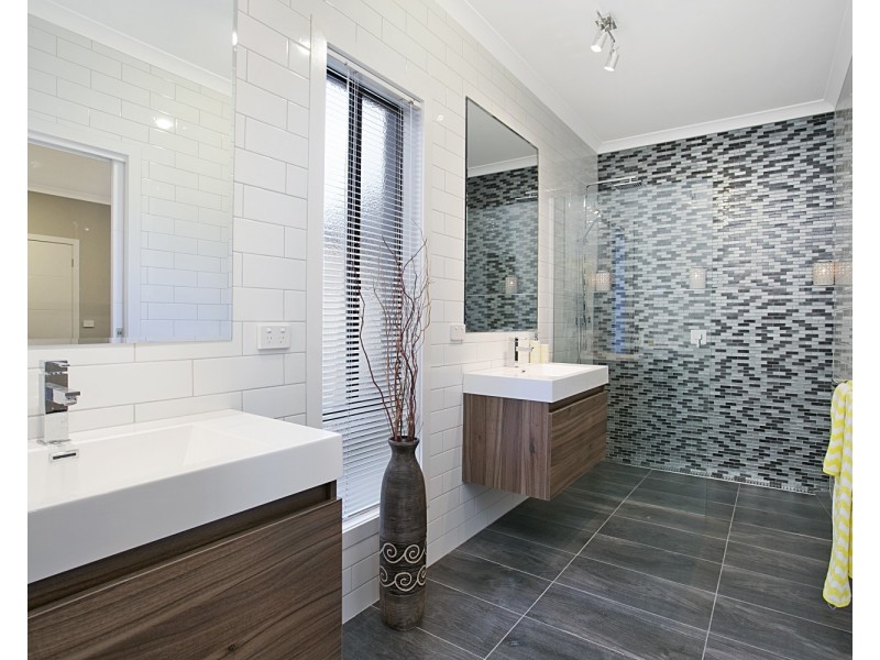 6 Marylebone Circuit, Strathfieldsaye VIC 3551