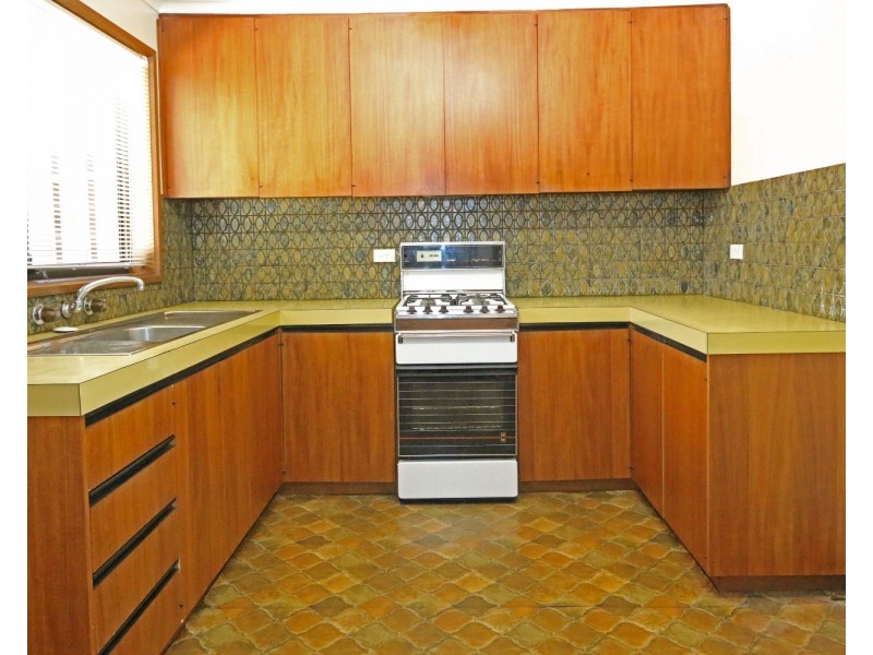 1/7 Carola Court, Kennington VIC 3550