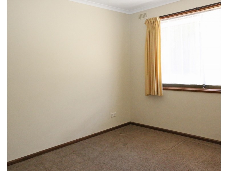 1/7 Carola Court, Kennington VIC 3550