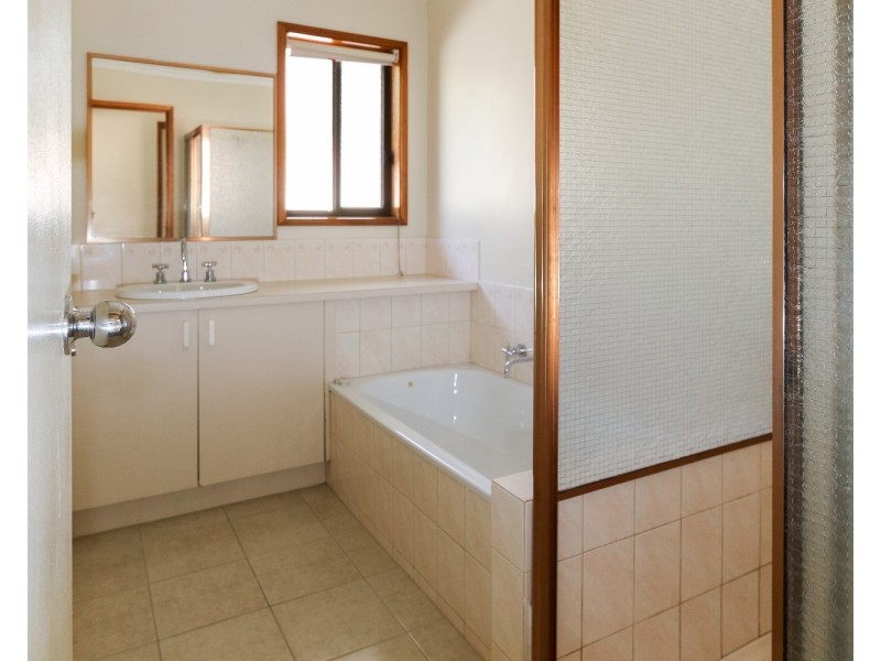 65 Day Street, East Bendigo VIC 3550