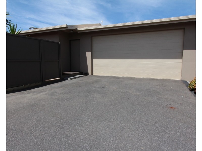 8/a Phillis Street, Kangaroo Flat VIC 3555