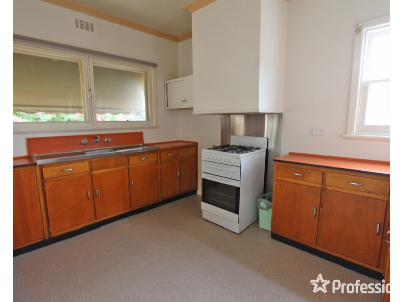 145 Reservoir Road, Flora Hill VIC 3550