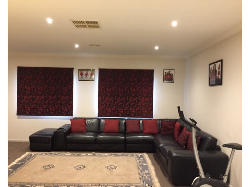 10 Elandra Drive, Ascot VIC 3551