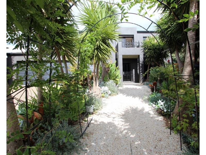4 The Olive Grove, Strathdale VIC 3550