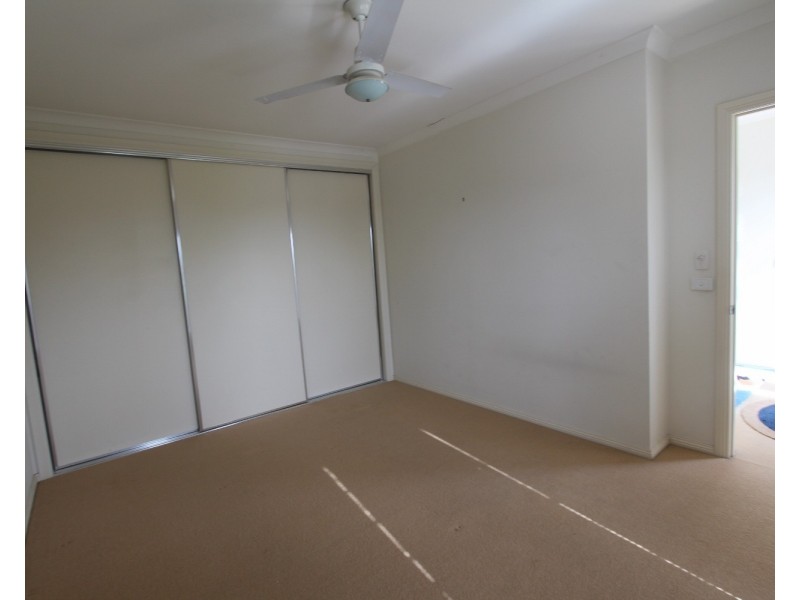 4 The Olive Grove, Strathdale VIC 3550