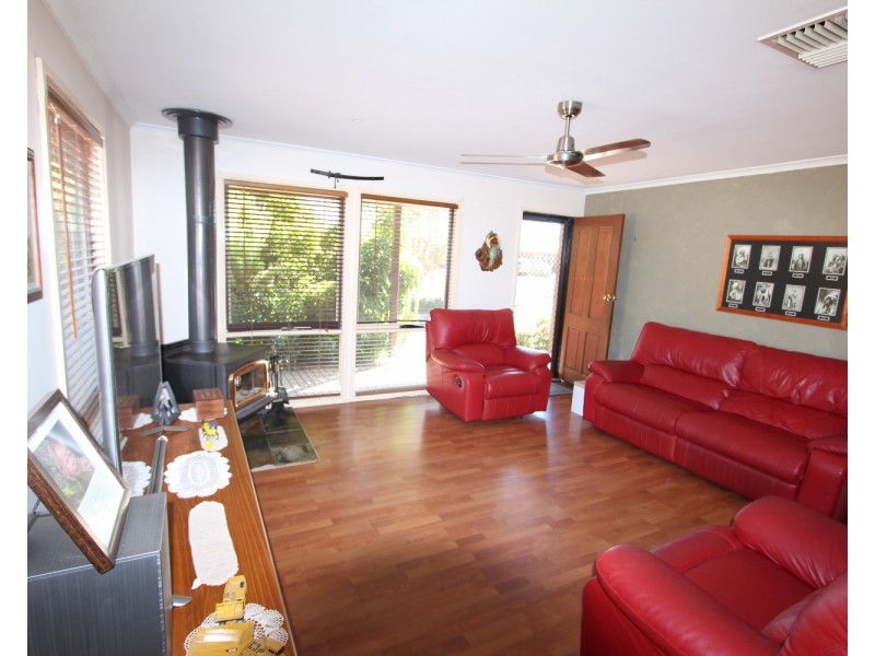 162 Station Street, Epsom VIC 3551