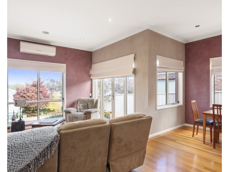 201B Aspinall Street, Kangaroo Flat VIC 3555