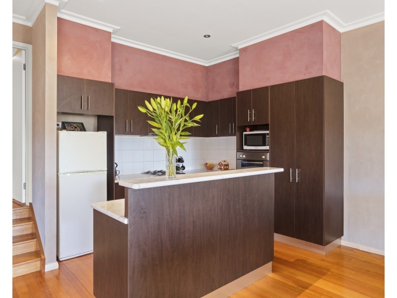 201B Aspinall Street, Kangaroo Flat VIC 3555