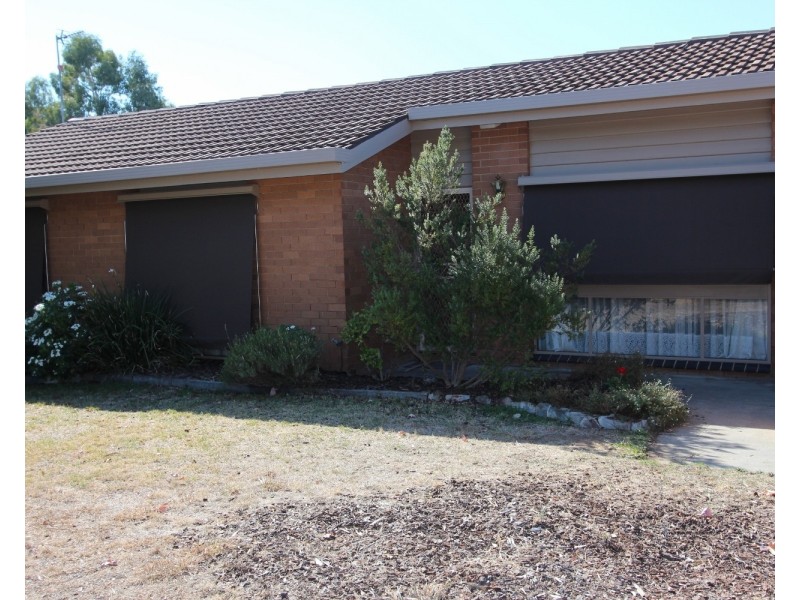 1/24 Pilcher Street, Strathdale VIC 3550