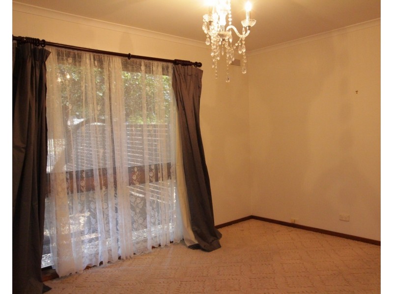 1/24 Pilcher Street, Strathdale VIC 3550