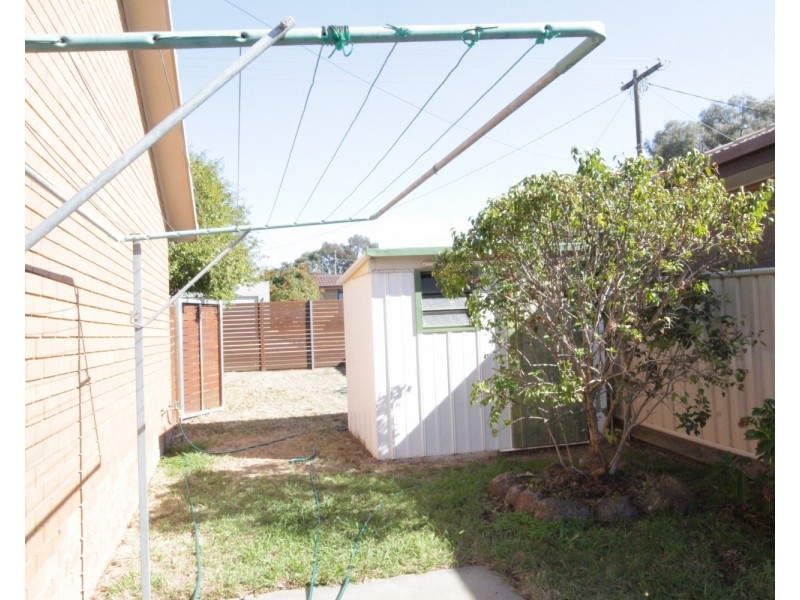 1/24 Pilcher Street, Strathdale VIC 3550