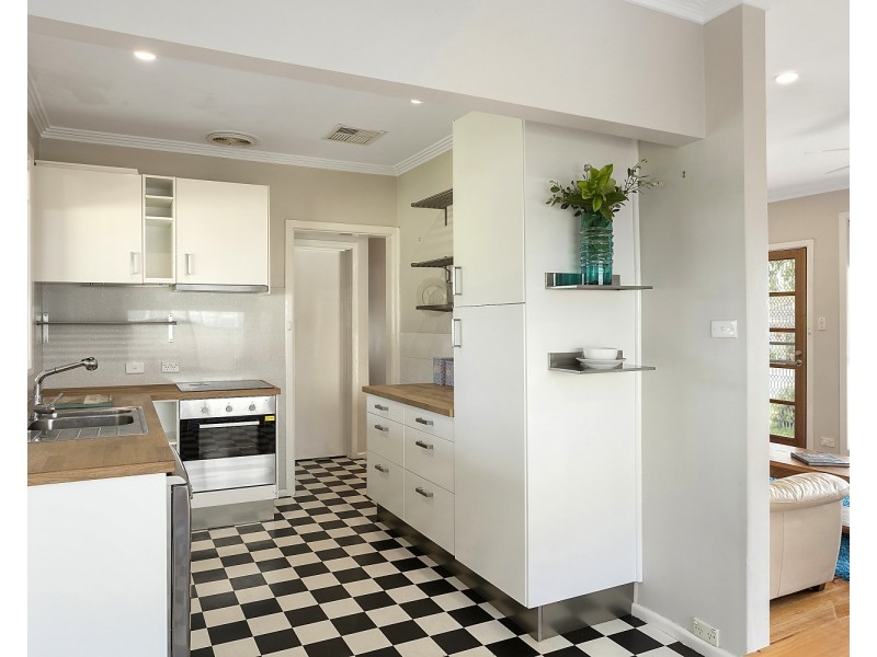 25 Illingworth Street, Golden Square VIC 3555