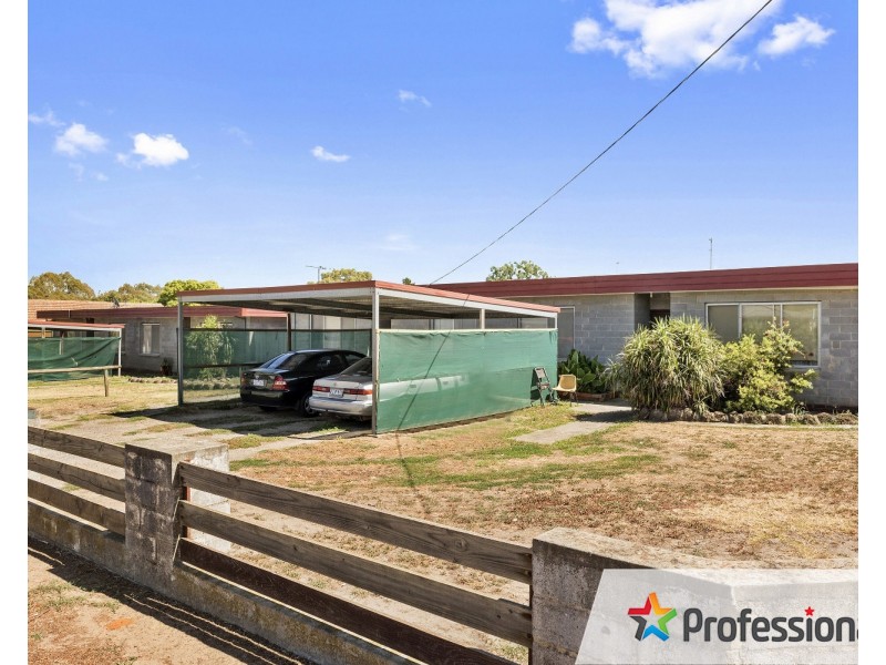 1-4/1 Adelaide Street, Flora Hill VIC 3550