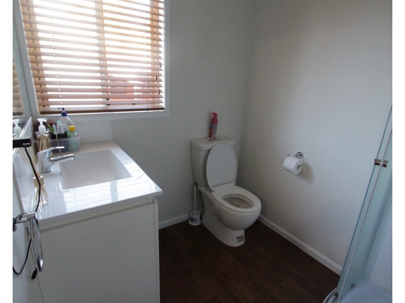 16 Banool Street, Golden Square VIC 3555