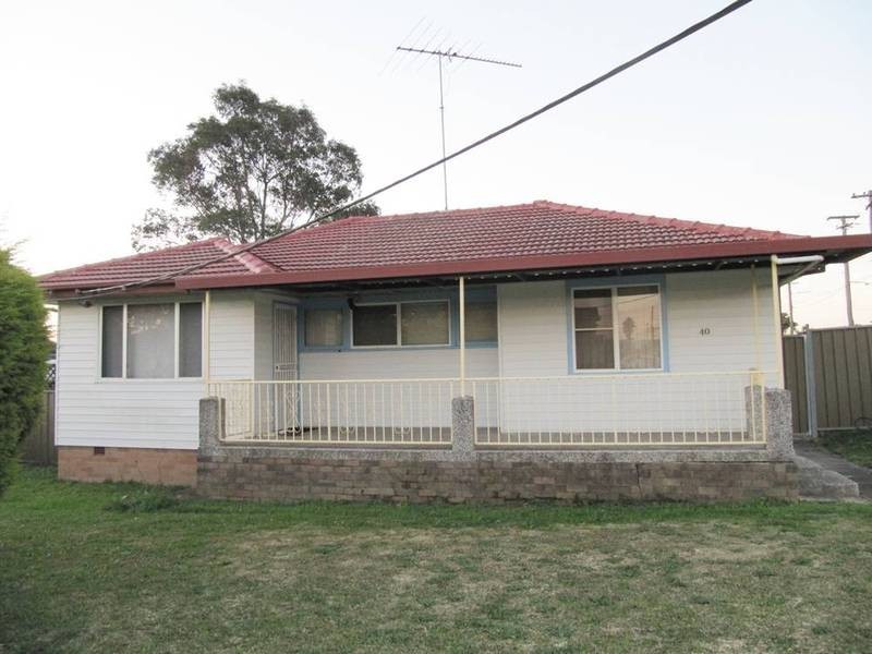 40 Peterlee Road, Canley Heights NSW 2166