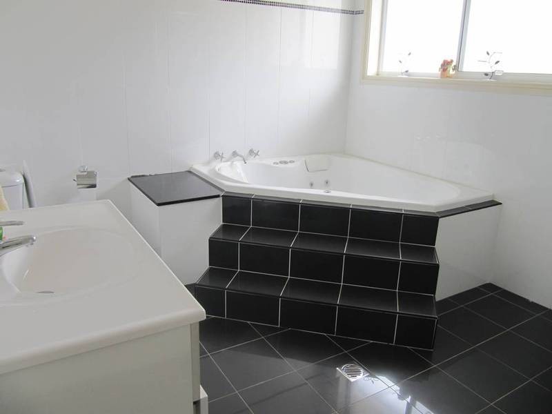 6 Mc Crea Close, Edensor Park NSW 2176